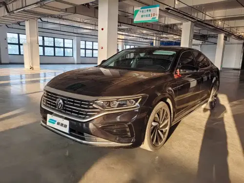 Volkswagen Passat, 2022