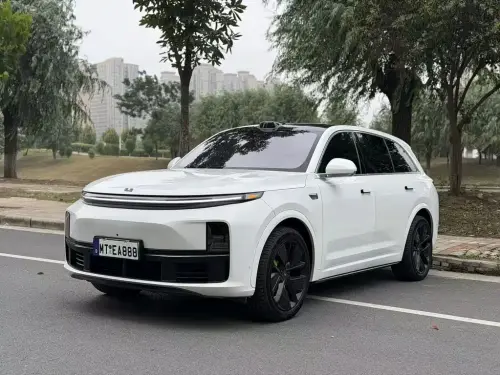 Li Auto L7, 2025