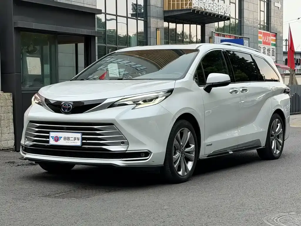 Toyota Sienna, 2022
