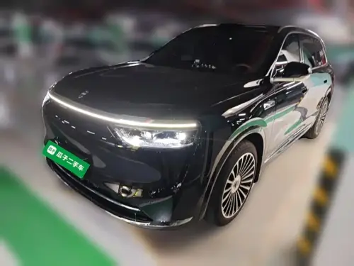 AITO M8, 2025
