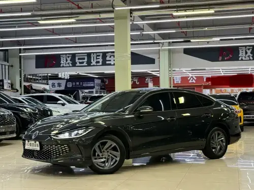 Volkswagen Lamando, 2023