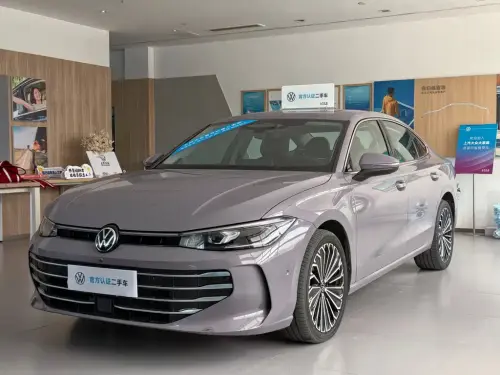 Volkswagen Passat, 2024