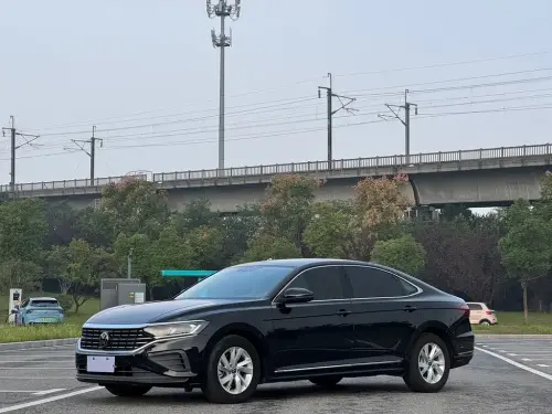 Volkswagen Passat, 2025