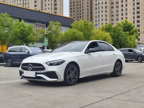 Mercedes-Benz C-Class, 2024