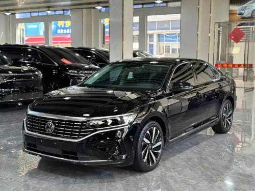 Volkswagen Passat, 2023