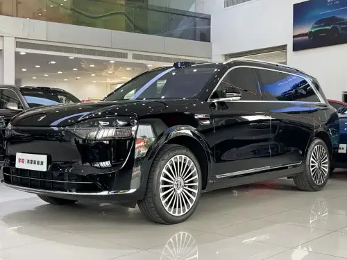 AITO M9, 2025