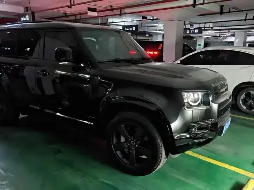Land Rover Defender, 2023