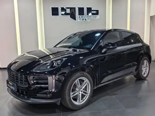 Porsche Macan, 2021