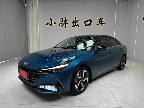 Hyundai Elantra, 2022