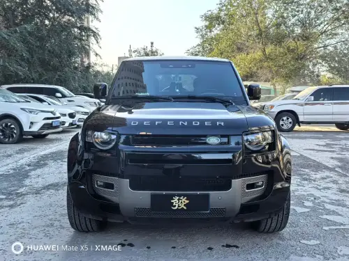 Land Rover Defender, 2026