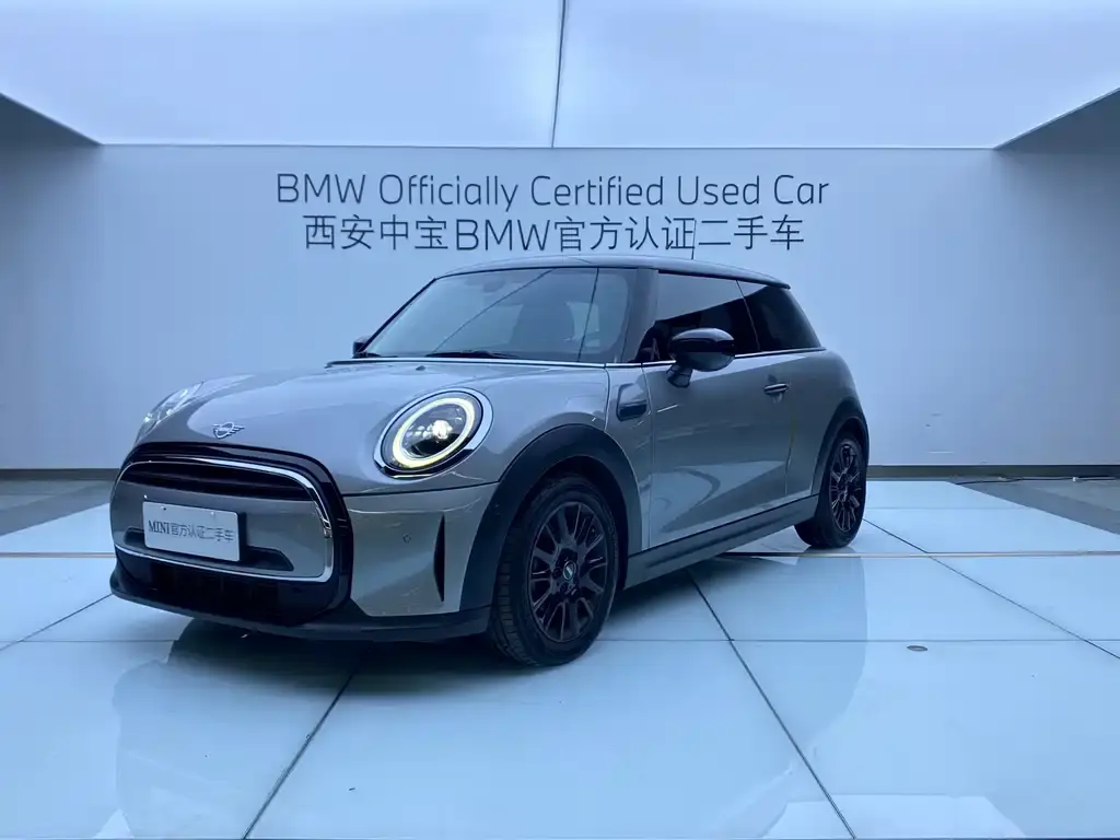 Mini MINI, 2024