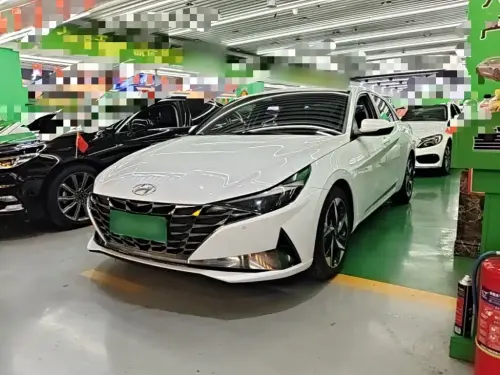 Hyundai Elantra, 2021