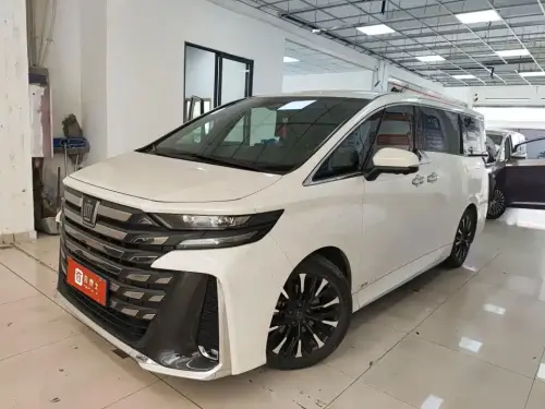 Toyota Vellfire, 2025