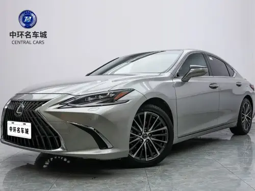 Lexus ES, 2023