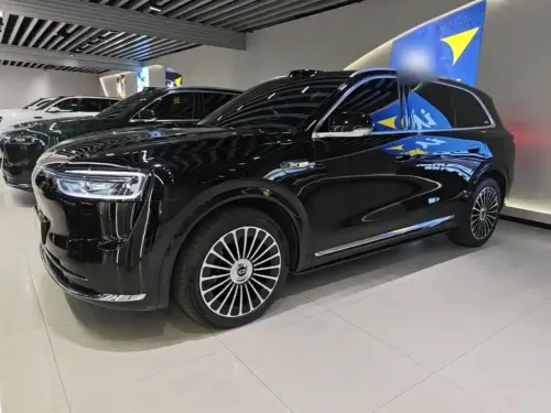 AITO M7, 2025