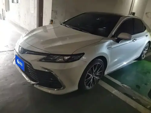 Toyota Camry, 2023