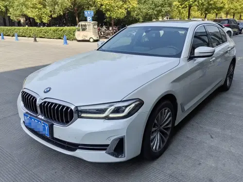 BMW 5-Series, 2023
