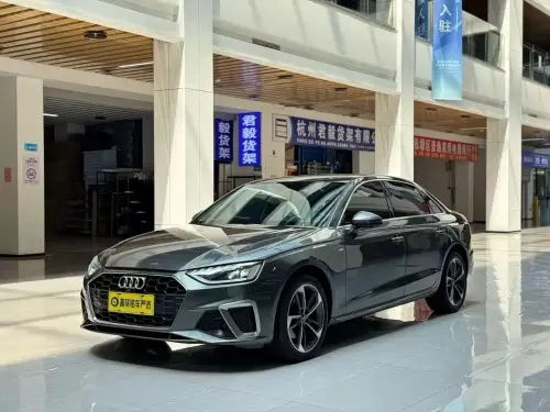 Audi A4, 2022