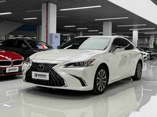 Lexus ES, 2024