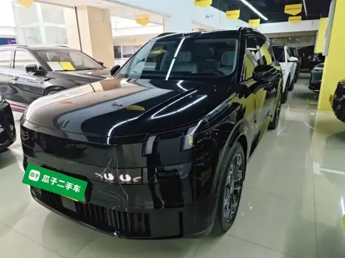Lynk & Co 900, 2025