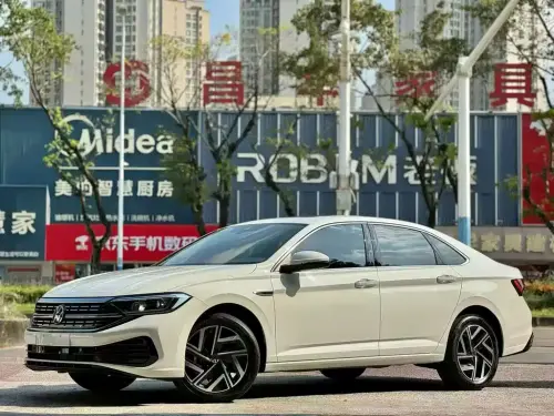 Volkswagen Sagitar, 2025
