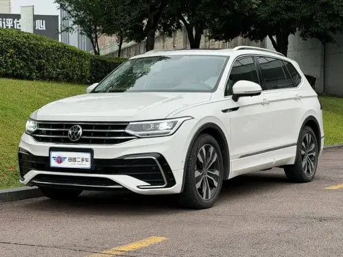 Volkswagen Tiguan, 2022