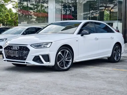 Audi A4, 2022