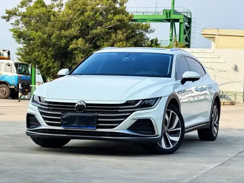Volkswagen CC, 2025