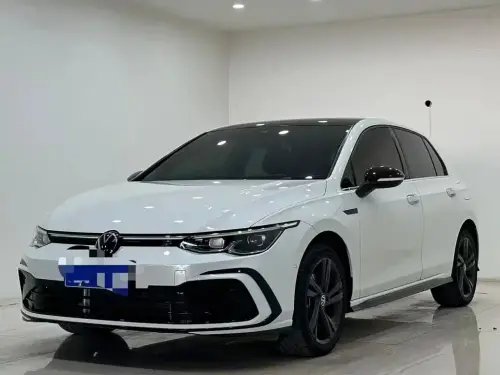 Volkswagen Golf, 2022