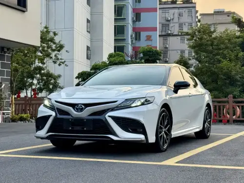 Toyota Camry, 2023