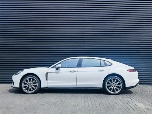 Porsche Panamera, 2020