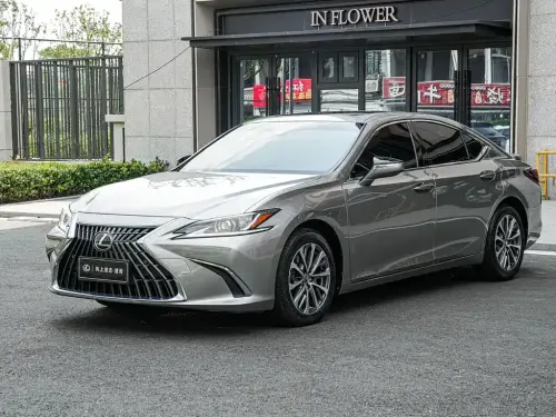 Lexus ES, 2024