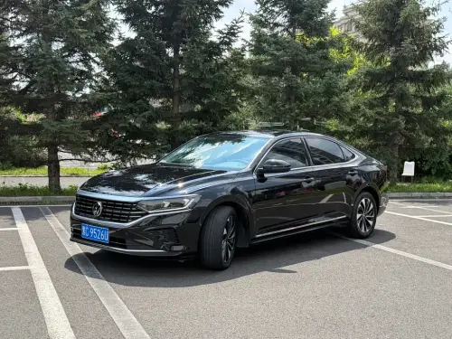 Volkswagen Passat, 2022