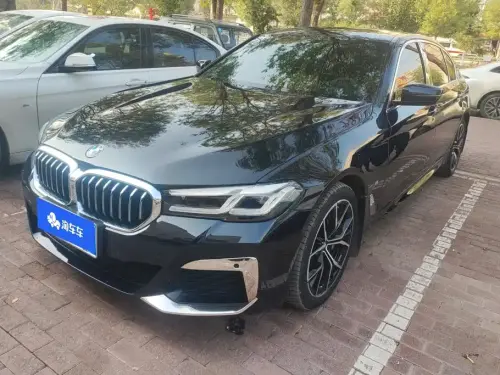 BMW 5-Series, 2023