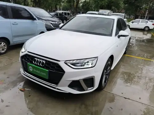 Audi A4, 2022