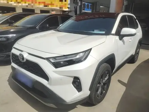 Toyota RAV4, 2023