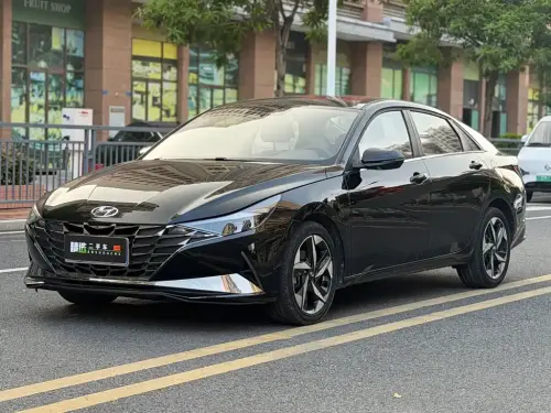 Hyundai Elantra, 2021