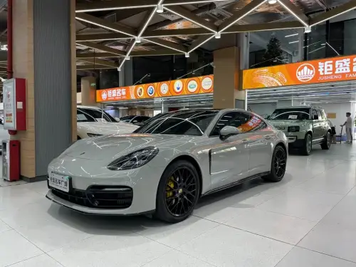 Porsche Panamera, 2021