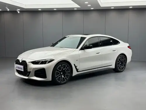 BMW 4-Series, 2026
