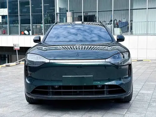 AITO M9, 2025