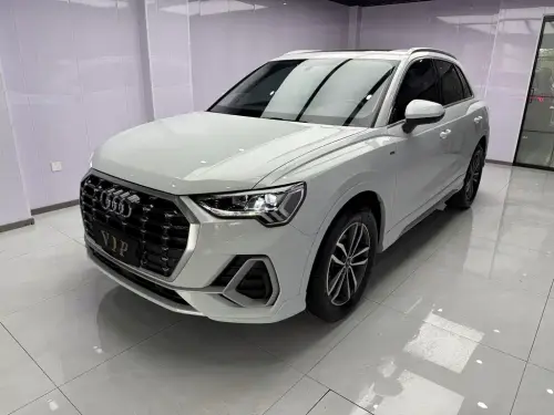 Audi Q3, 2022