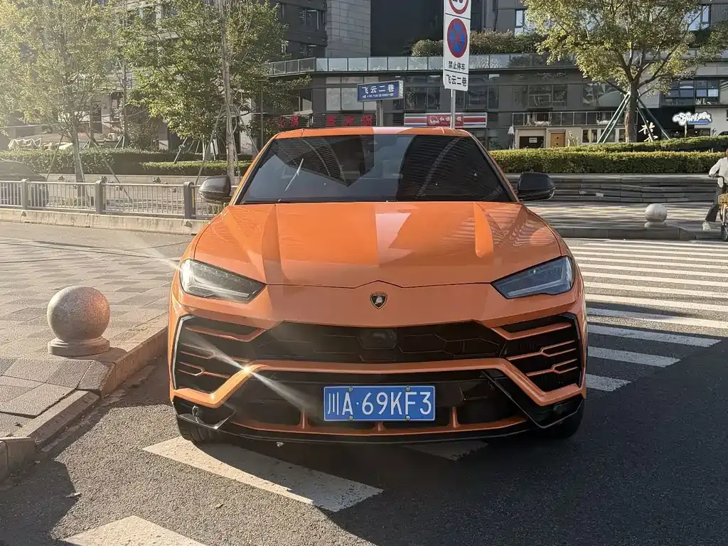 Lamborghini Urus, 2021