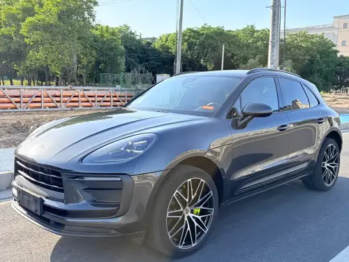 Porsche Macan, 2022