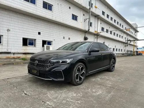 Volkswagen Passat, 2022