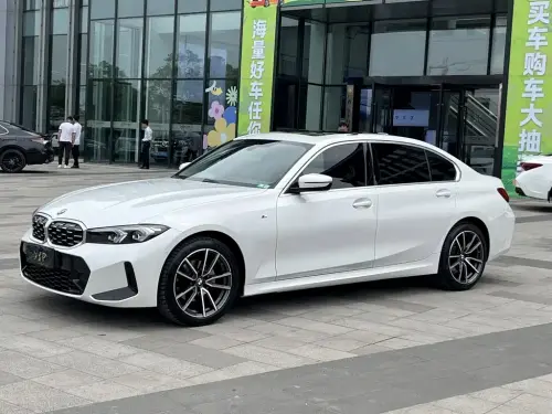 BMW 3-Series, 2023