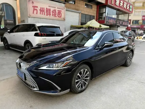 Lexus ES, 2024