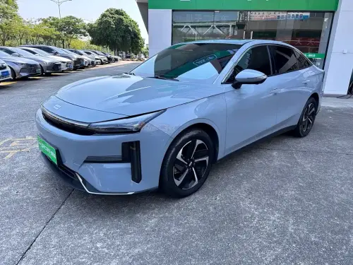 Geely Galaxy L6, 2025