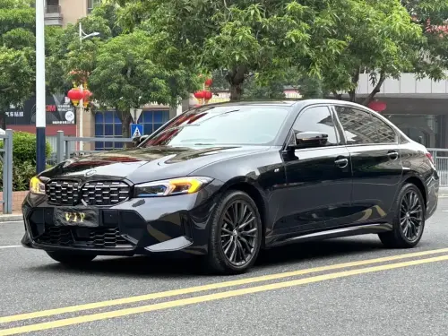 BMW 3-Series, 2023