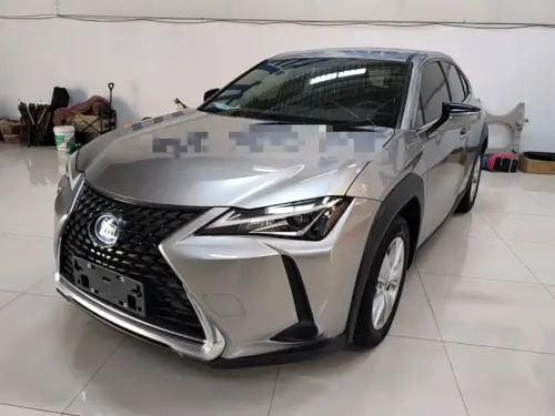 Lexus UX, 2021