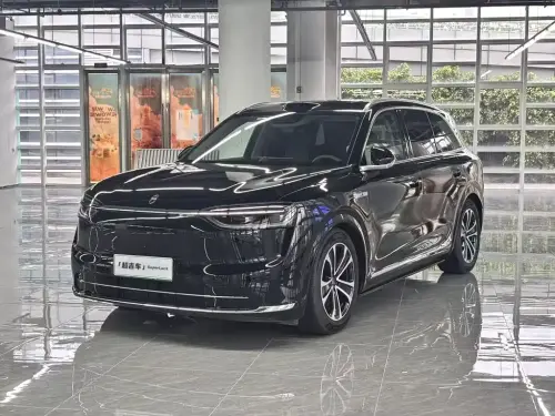 AITO M7, 2025